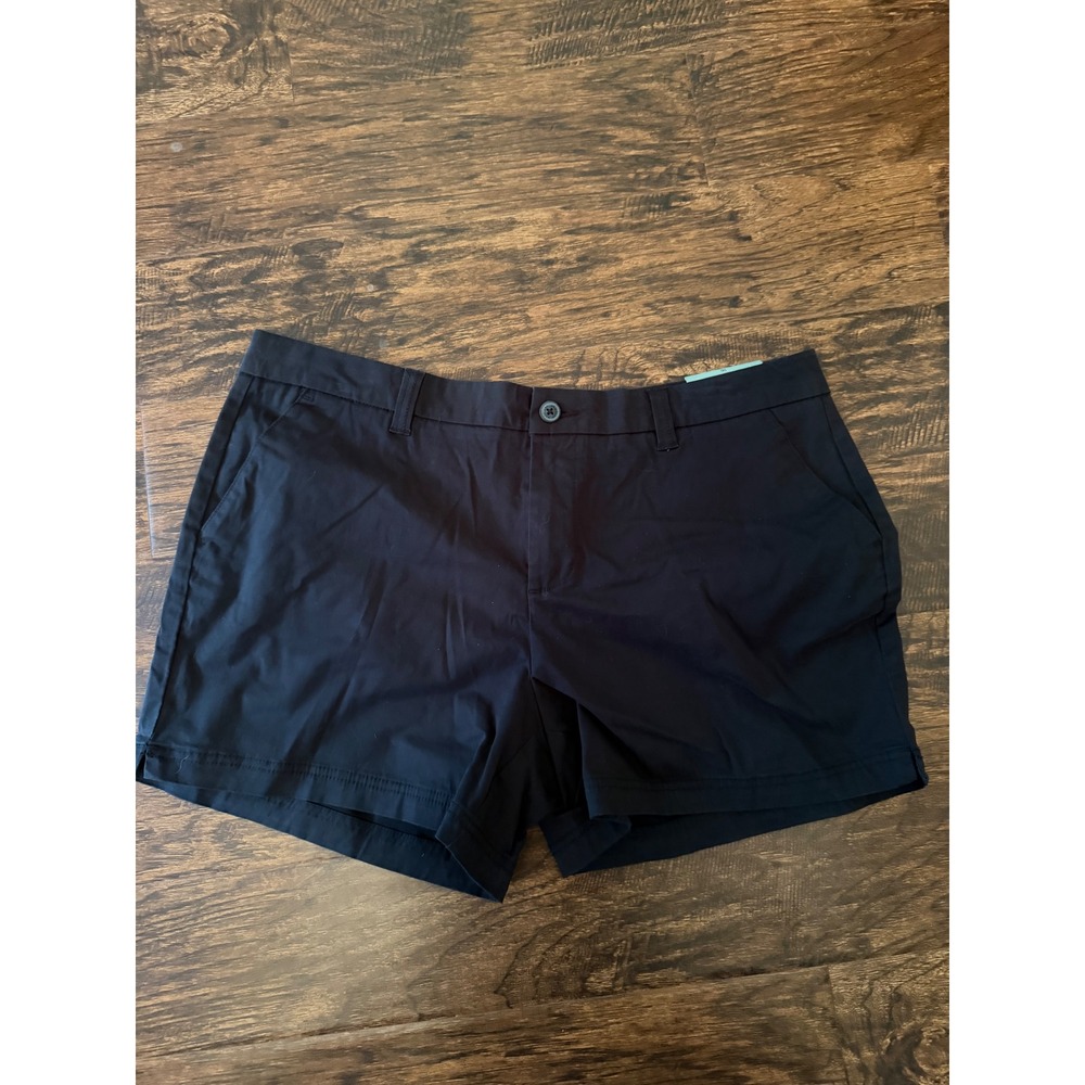 Magellan Outdoors Womens Black Chino Shorts Size 16 Mid Rise Casual Hiking Trail
